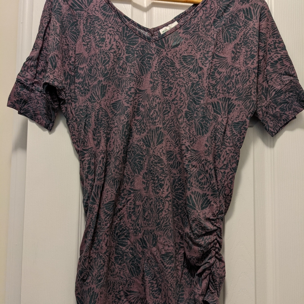 Butterfly pattern maternity tee